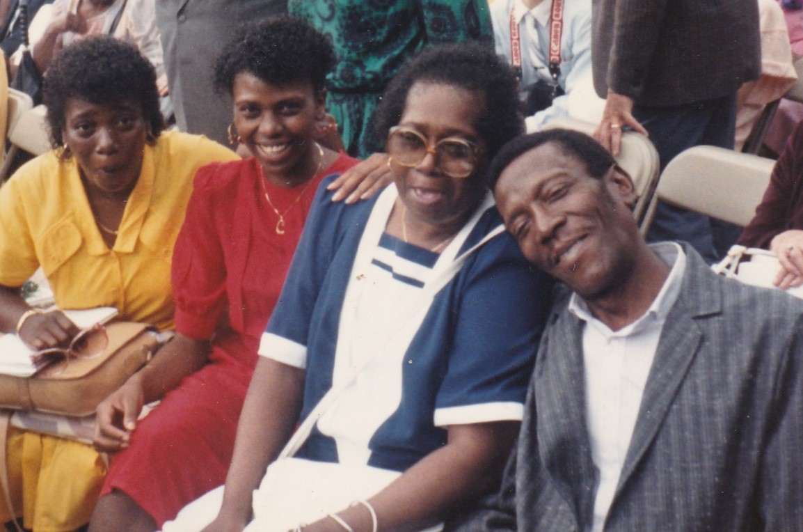 Curtis & Mildred Batts with daughters, Sheila and Cassandra ...